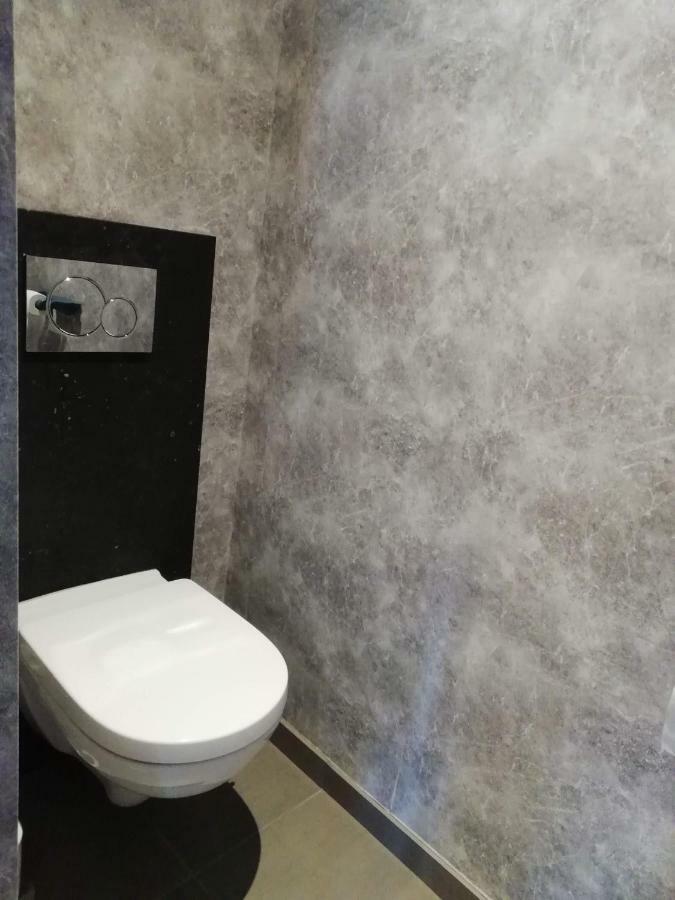 Studio Gite Eul Cat Huant Dergneau Bagian luar foto