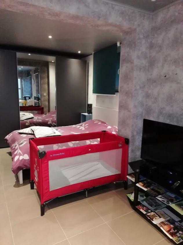Studio Gite Eul Cat Huant Dergneau Bagian luar foto